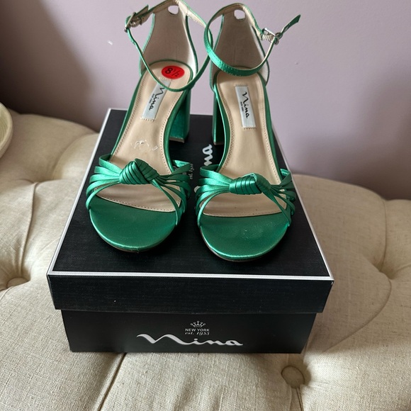 Nina Emerald Green Heels - Picture 1 of 4